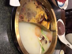 -小天鹅火锅·一线江景洪鼎旗舰店(洪崖洞店)
