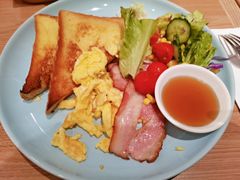 白吐司-必胜客(松雷店)