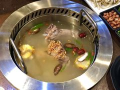 -阿二骨煲(新天地店)