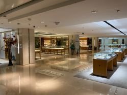 -北京七彩云南翡翠珠宝旗舰店(月坛店)