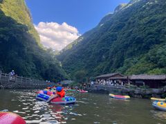 -重庆神龙峡漂流