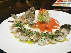 -江上荟·创意中国菜(绿地缤纷城店)