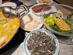 -一席地·本地鸡窝·杭帮鸡火锅(萧山银隆百货店)