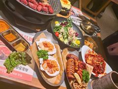 -草家酱蟹炭火烤肉店(珲春南路一店)