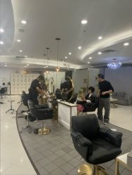 点击看大图 -八佰伴8008星级形象店