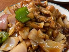 -胡子饮食店