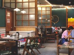 大堂-胡须佬鸡煲四季火锅店(石厦西村直营店)
