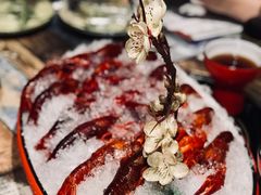 -虾弄弄海派小龙虾·牛羊蝎子火锅