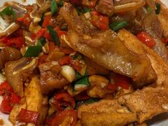 耳尖炒香干-八碗湘长沙市井菜(坡子街店)