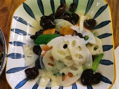 -酤居湖景音乐餐吧(安宁店)