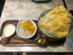 芒果棉花冰配小丸子-发记甜品(豉油街店)