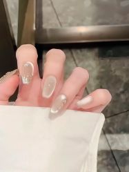 -悦指间美甲美睫