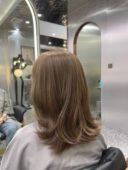 -Tloml salon