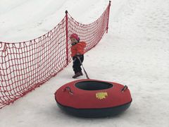 -采薇庄园四季滑雪场