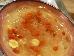 银耳莲子羹-双燕楼·手工馄饨·汤面小吃(世纪汇店)