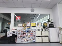 -EFL巴西柔术·综合格斗·泰拳·少儿体能训练(虹桥德必馆)