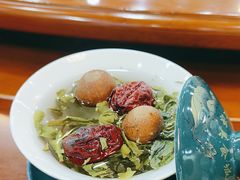 -三江源美食城