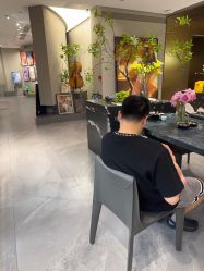 点击看大图 -大树儿童摄影