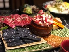 -山川小町·极番烧肉(新地假日广场店)