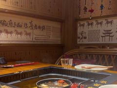 -老牌坊云南鱼豆花火锅(爱建店)