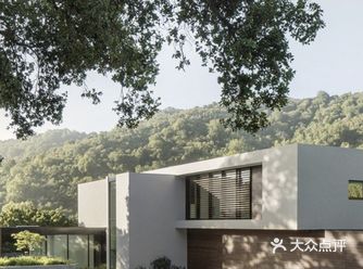 极简建筑与自然景观融为一体住宅设计