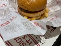 -The Habit Burger Grill 哈比特汉堡(爱琴海店)