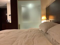 -上海虹桥君丽假日酒店(娄山关路地铁站店)