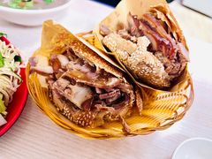 烧饼夹肉-洪峰浩老北京烧饼夹肉(角门路店)