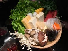 -湊湊火锅·茶憩(新中关购物中心店)