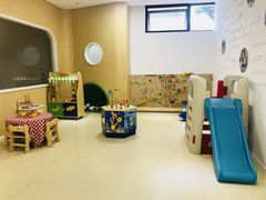 -绿城奇妙园双语日托(华茂悦峰园区)