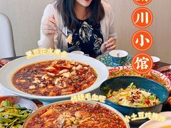 -关里关外·鱼头泡饼(唐冶绿地汇店)