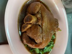 -Kha Mu Charoensang(Silom)