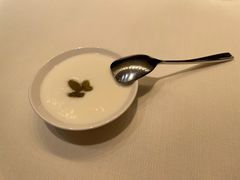 酸奶-君庭中餐馆(华强路店)