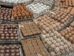 -Laderach 莱德拉(上海环贸iapm店)