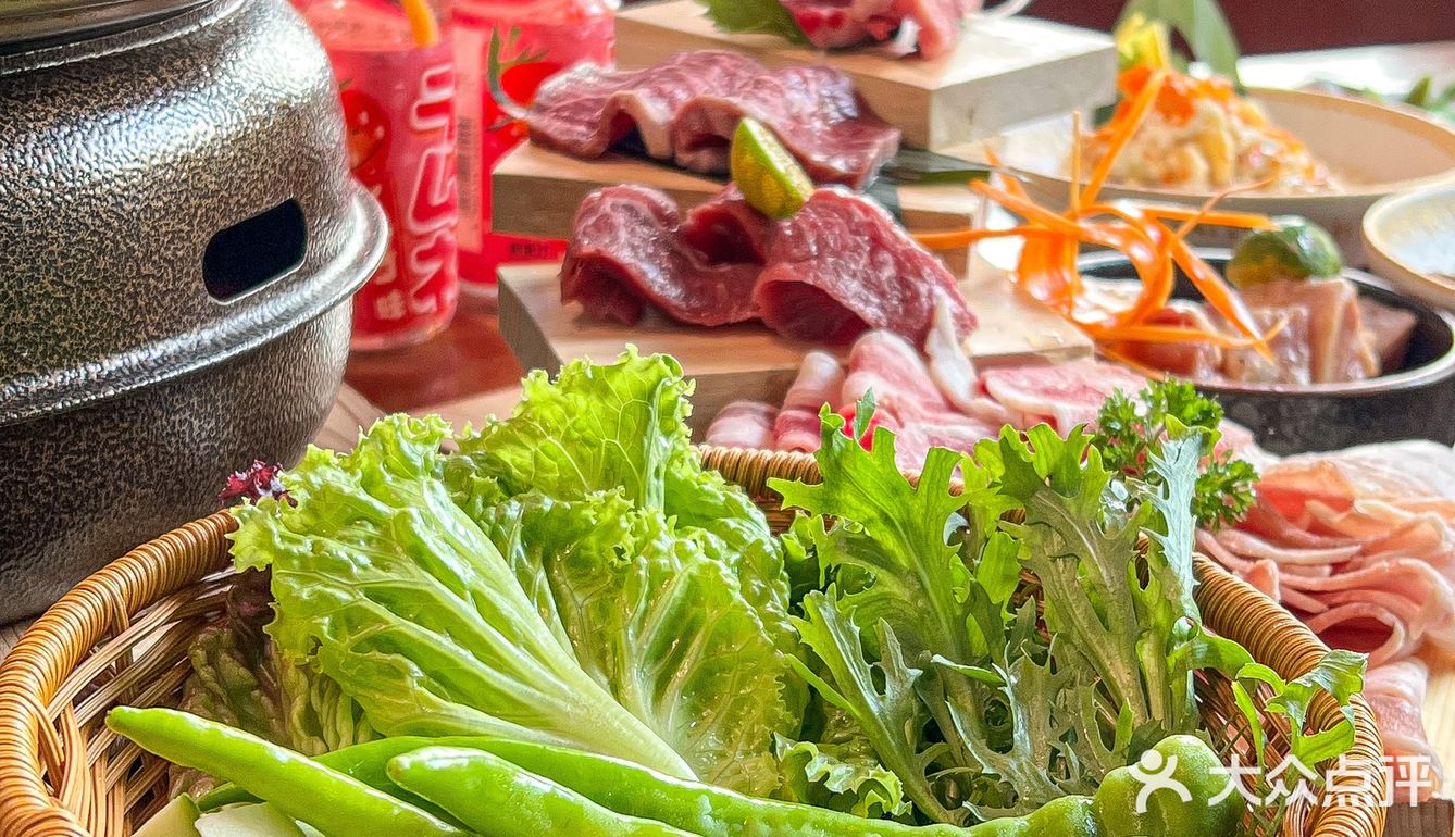 沉浸式吃肉｜我好像到了樱花国的居酒屋🏮