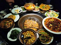 -挂旗柴锅鸡(蚌山区嘉年华店)