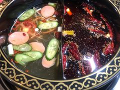 -钢管厂五区小郡肝串串香(蜀都万达店)
