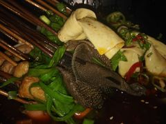 -怂嘴冷锅串串&乐山烧烤(中赢康康谷店)