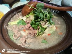 -川流不息·地道川菜·小龙虾(新松江路店)