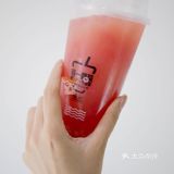 第一杯是浓郁的桂花和养乐多