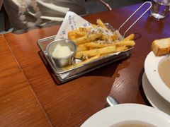黑松露风味薯条佐帕玛森芝士-bluefrog蓝蛙(悠唐购物中心店)