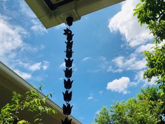 -Chom Cafe and Restaurant