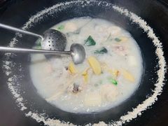 -陈大锅·岳阳鱼馆·地道岳阳菜(美食街店)