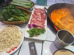 -巴卤社老火锅(财富店)