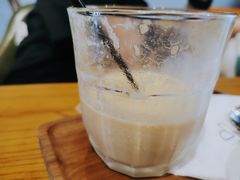 椰子冰咖啡-几静cafe(基湖店)