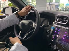 -领克中心(大连万利行)