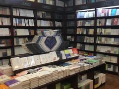 -新华书店(泉城路店)