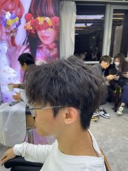 -藤野造型烫发染发