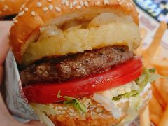 -The Habit Burger Grill 哈比特汉堡(复兴soho店)