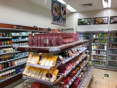 -全家便利店(王府井大街店)